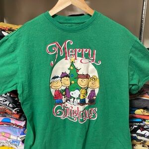 Peanuts Merry Christmas 🎄 Tee 🔥🔥